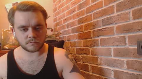 Snapshot of hugo__brad chatting on January 19, 1:44 pm Hugo online show from January 19, 1:44 pm