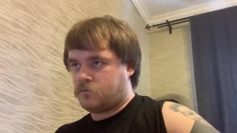 Snapshot of hugo__brad chatting on February 28, 1:45 pm Hugo online show from February 28, 1:45 pm