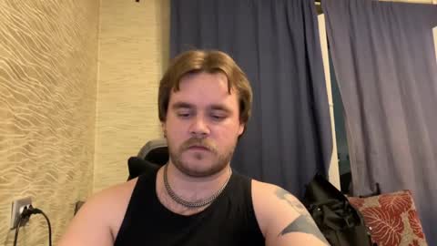 Snapshot of hugo__brad chatting on March 2, 4:25 pm Hugo online show from March 2, 4:25 pm