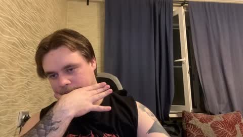 Snapshot of hugo__brad chatting on March 7, 2:52 am Hugo online show from March 7, 2:52 am