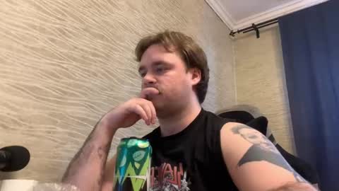 Snapshot of hugo__brad chatting on March 8, 2:32 pm Hugo online show from March 8, 2:32 pm