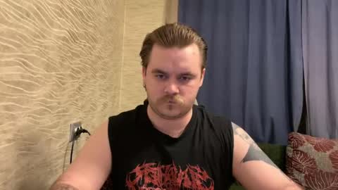 Snapshot of hugo__brad chatting on March 19, 6:23 pm Hugo online show from March 19, 6:23 pm