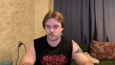 Snapshot of hugo__brad chatting on March 22, 6:44 pm Hugo online show from March 22, 6:44 pm