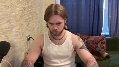 Snapshot of hugo__brad chatting on June 24, 6:51 pm Hugo online show from June 24, 6:51 pm