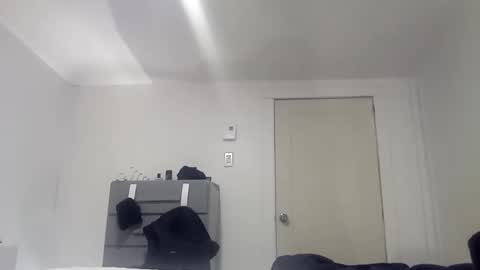 HugoBergeron82 online show from December 29, 7:50 am