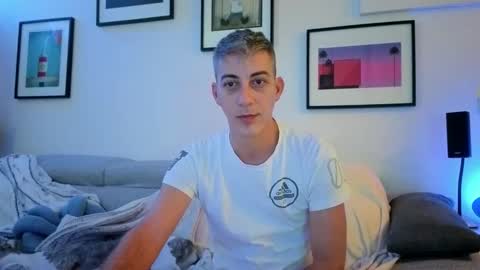 Hugo online show from November 16, 3:28 pm