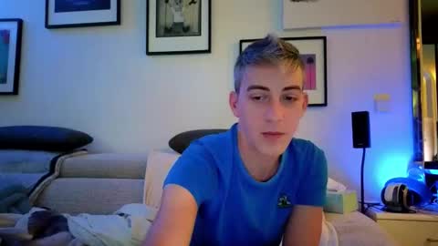 Hugo online show from November 30, 4:33 pm