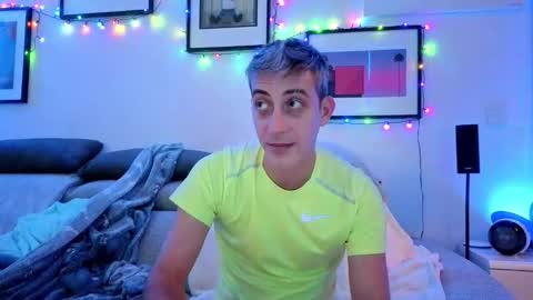 Hugo online show from December 14, 8:46 pm