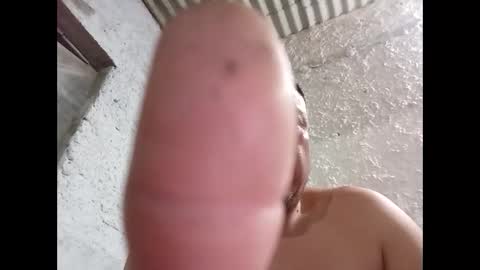 hugopaqui57 online show from January 7, 7:44 am