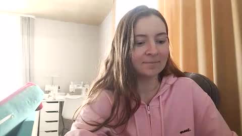 Snapshot of humpygrey chatting on March 18, 6:05 am HumpyGrey online show from March 18, 6:05 am