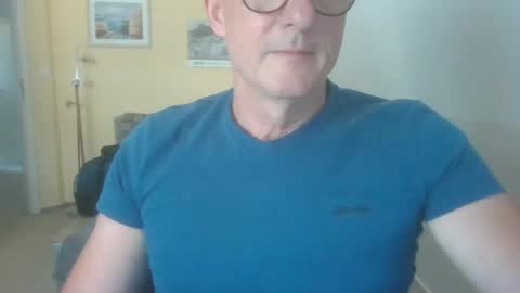 hundeleine online show from June 2, 7:43 am