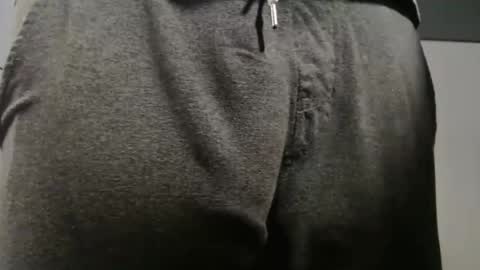 Big uncut cock dripping online show from November 18, 11:26 pm