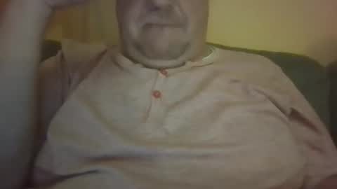 vastagfasz magyar apuci online show from June 8, 7:47 pm