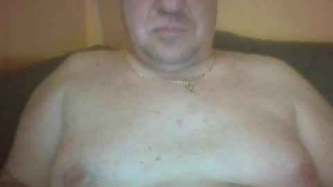 vastagfasz magyar apuci online show from June 13, 9:46 pm