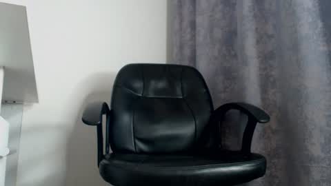 Snapshot of hungboyy25 chatting on August 3, 10:10 am Gabriel kemm online show from August 3, 10:10 am