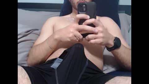 Snapshot of hungchungus420 chatting on January 31, 2:48 am HungChungus420 online show from January 31, 2:48 am