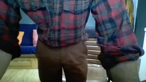 Snapshot of hunghard2004 chatting on October 17, 9:45 am hunghard2004 online show from October 17, 9:45 am