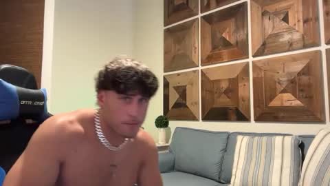 hungkingg22 online show from October 4, 7:23 pm