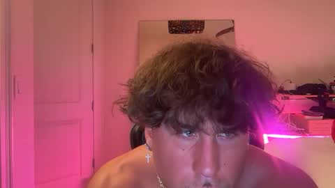 hungkingg22 online show from February 5, 4:00 pm