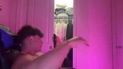 hungkingg22 online show from February 10, 5:44 am