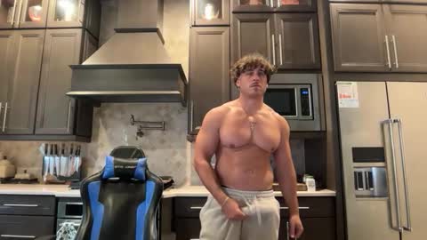 hungkingg22 online show from June 10, 3:33 pm