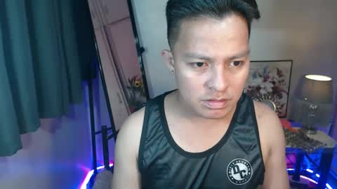 Snapshot of hunk_danny chatting on March 5, 10:00 am hunk_danny online show from March 5, 10:00 am
