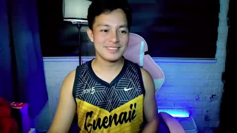 Snapshot of hunk_danny chatting on July 28, 6:07 pm hunk_danny online show from July 28, 6:07 pm