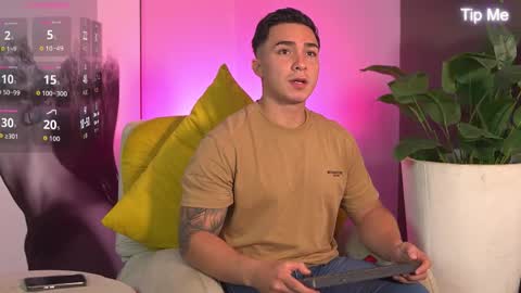 hunk_ryan online show from January 31, 7:11 pm