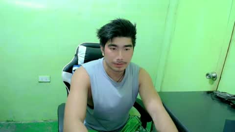 Snapshot of hunkfireman chatting on June 24, 11:37 pm ADAM online show from June 24, 11:37 pm
