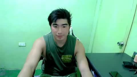 Snapshot of hunkfireman chatting on June 30, 12:44 am ADAM online show from June 30, 12:44 am