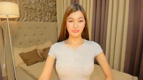 hunkhomerontop online show from June 10, 8:13 am