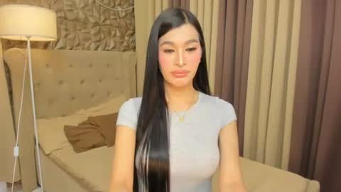 hunkhomerontop online show from July 11, 8:39 am