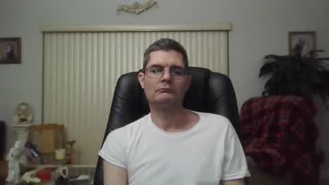 hunkmasclefad458 online show from January 13, 5:55 am
