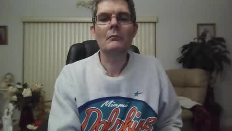 hunkmasclefad458 online show from February 23, 5:49 am
