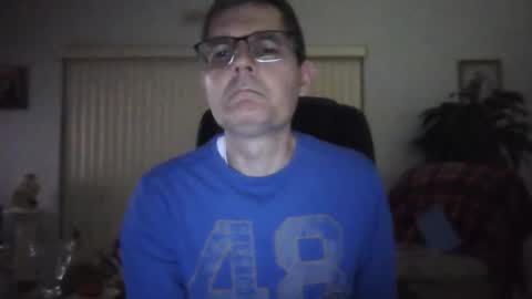hunkmasclefad458 online show from June 9, 3:51 am