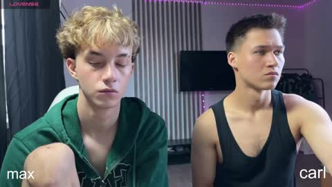 hunks_bromance online show from March 30, 12:28 pm