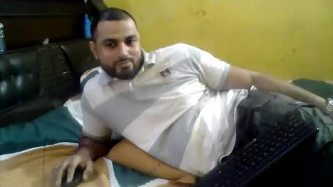 Snapshot of hunkster102 chatting on September 8, 3:11 pm hunkster102 online show from September 8, 3:11 pm