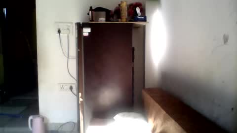 Snapshot of hunkster102 chatting on February 8, 4:05 am hunkster102 online show from February 8, 4:05 am