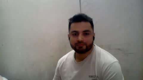 hunkster102 online show from June 20, 7:11 am