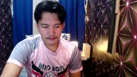 hunkylloyd online show from December 19, 2:34 am