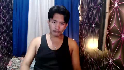 hunkylloyd online show from December 22, 11:52 pm