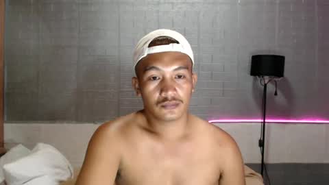 hunkylloyd online show from June 20, 3:09 am