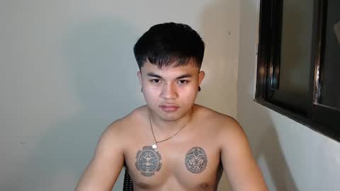 hunkyzeus online show from January 9, 3:34 pm