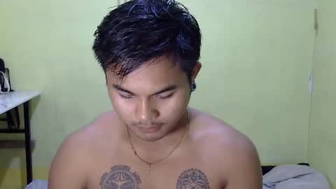 Snapshot of hunkyzeus chatting on October 9, 10:02 am hunkyzeus online show from October 9, 10:02 am