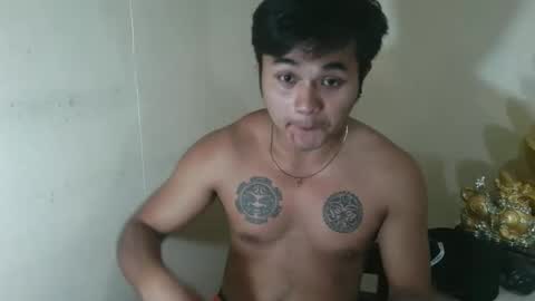 hunkyzeus online show from December 20, 5:20 pm