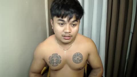 hunkyzeus online show from June 6, 1:38 pm