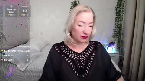 Irena online show from December 18, 11:00 pm