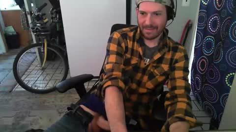 Hunter XX 420 online show from May 4, 12:56 pm