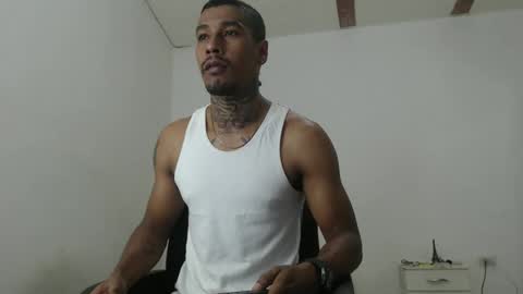 hunting_blondes online show from March 22, 7:06 pm