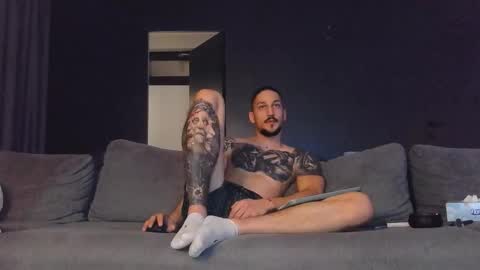 Snapshot of huntingod chatting on December 2, 5:52 pm HuntinGOD online show from December 2, 5:52 pm